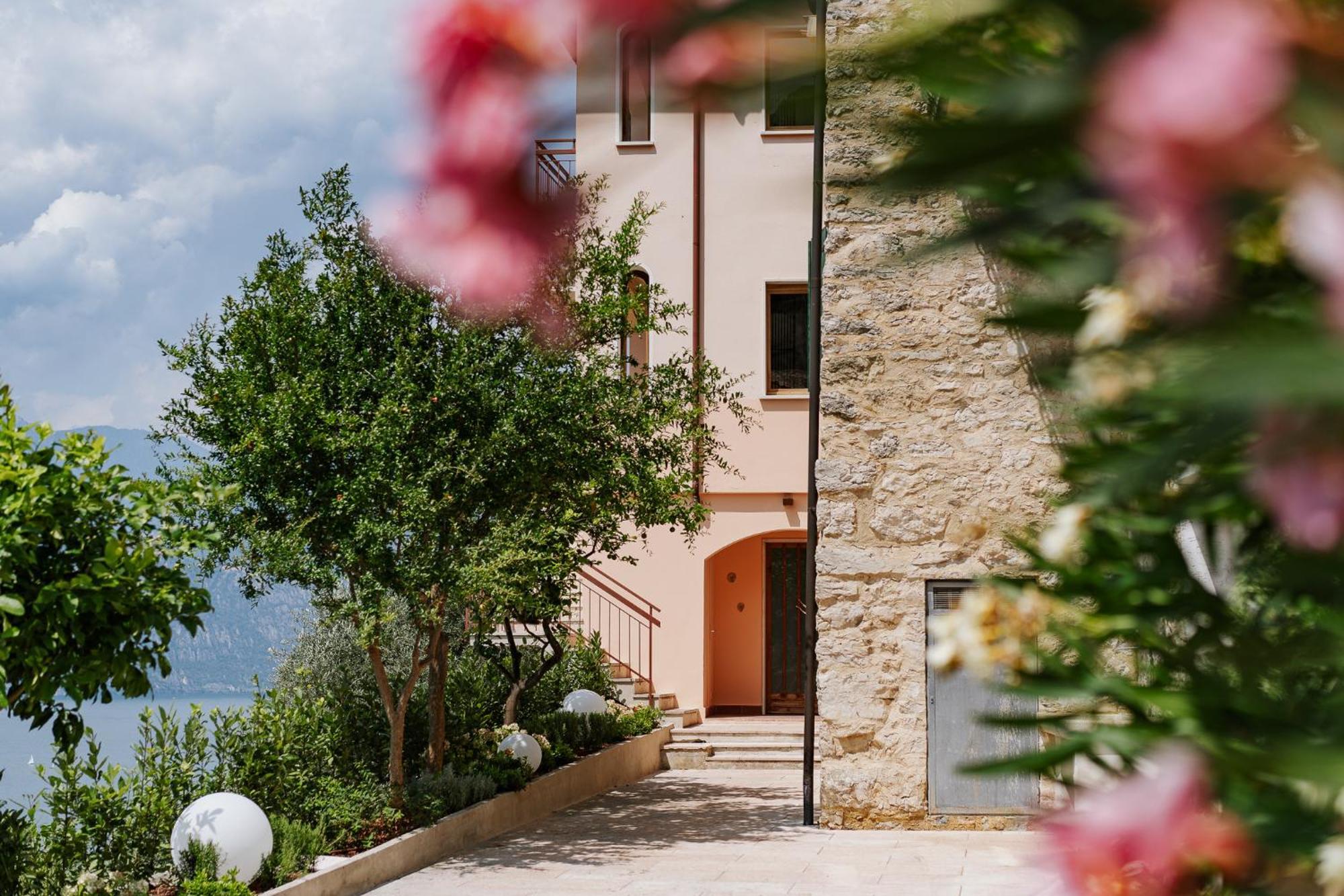 View Garda Lake Brenzone sul Garda Exterior photo